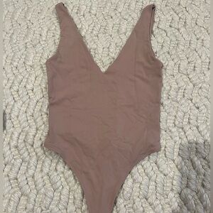 Aritzia Contour Bodysuit